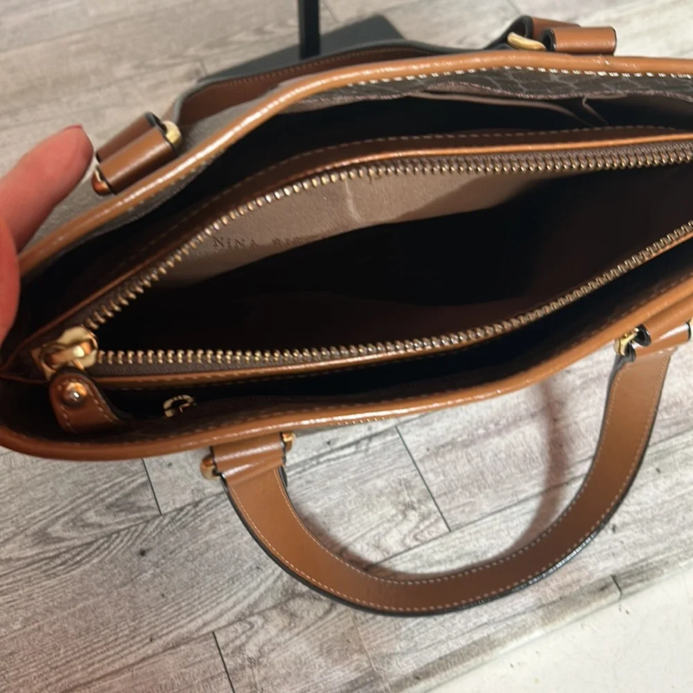 Rare Nina Ricci small tote Used but like brand new ! - Picture 10 of 17